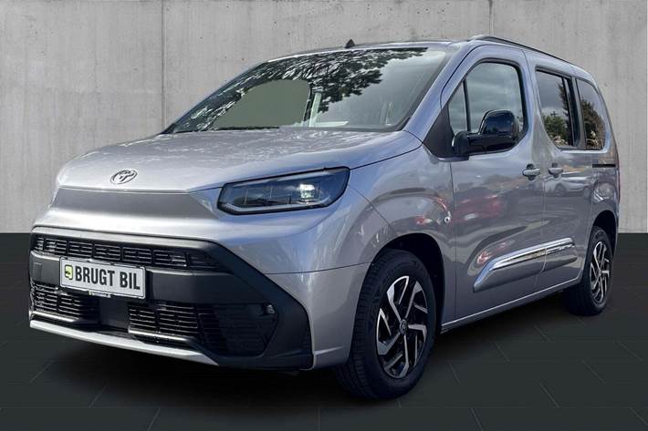 Sølv Toyota ProAce City Verso fra 2025