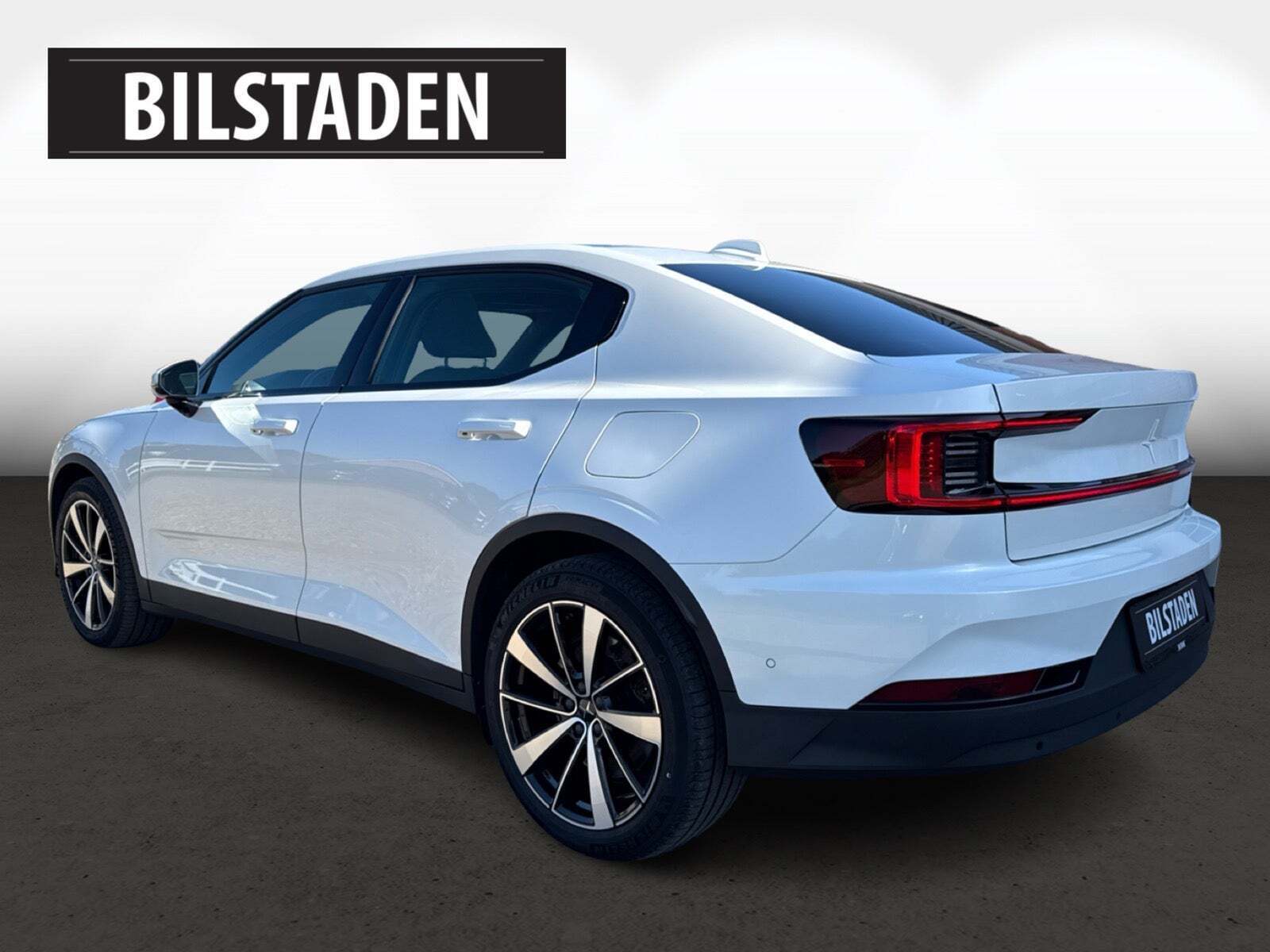 Hvid Polestar 2 fra 2021