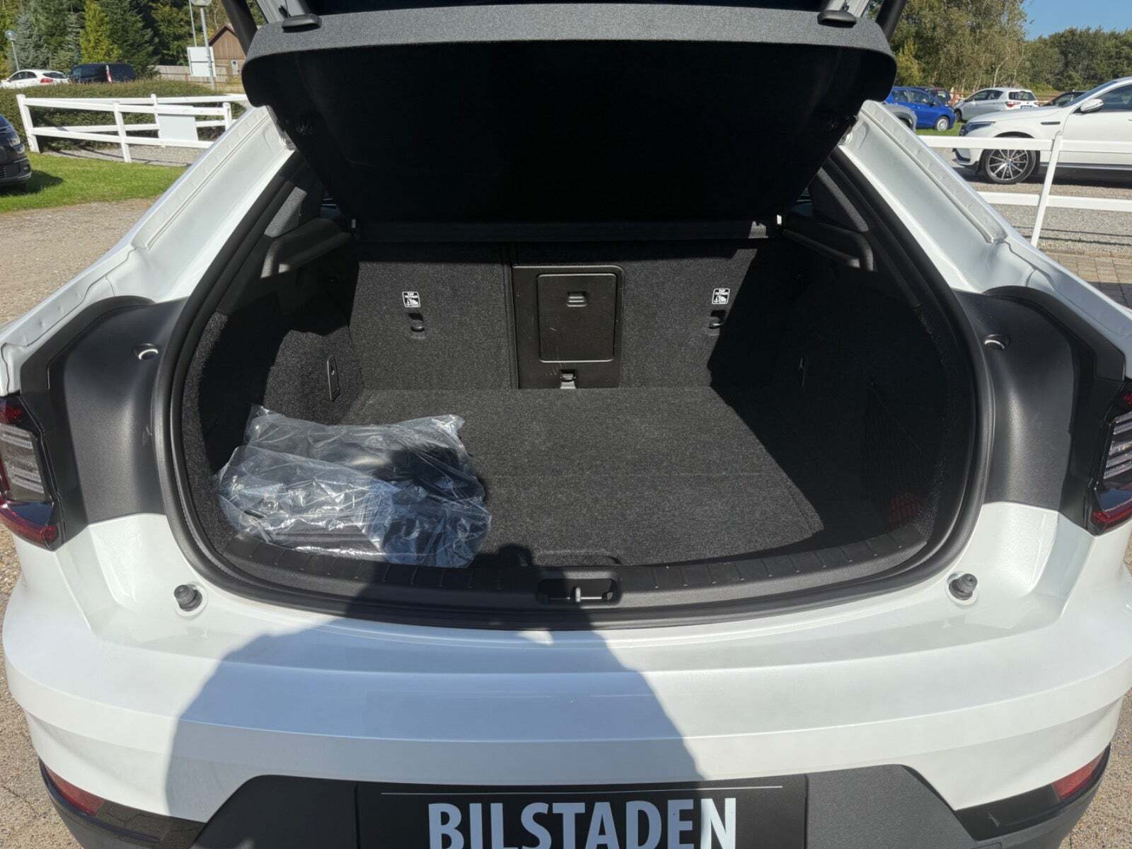 Hvid Polestar 2 fra 2021