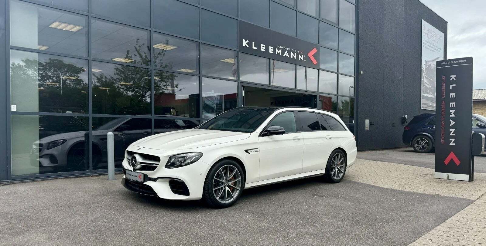 Mercedes E63 4,0 AMG stc. aut. 4Matic+