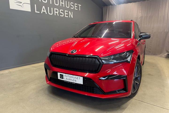 Rød Skoda Enyaq fra 2021