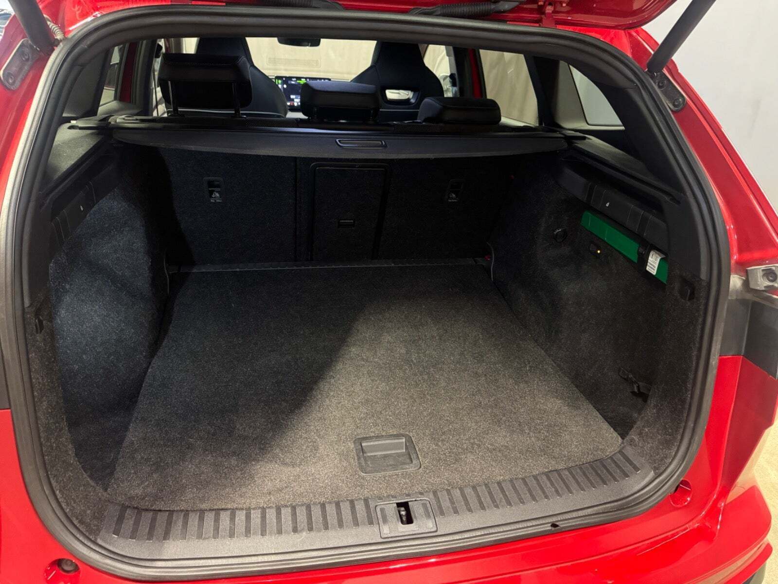 Rød Skoda Enyaq fra 2021