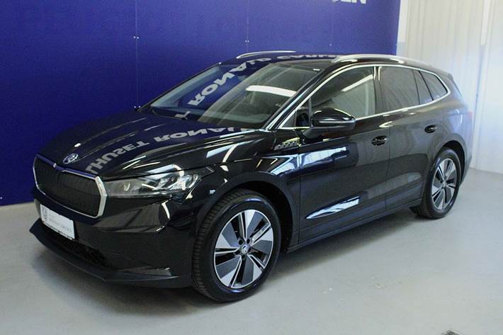 Sort Skoda Enyaq fra 2023
