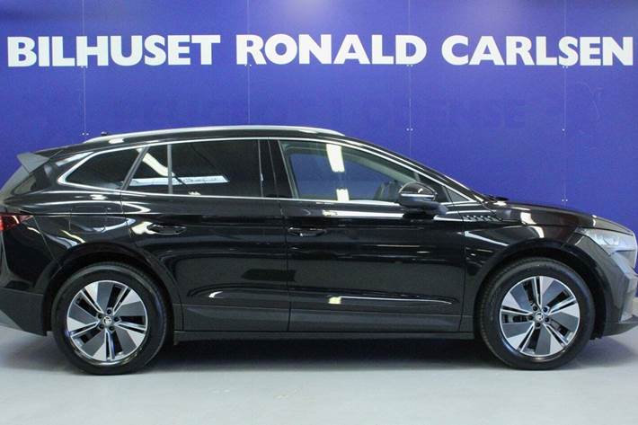 Sort Skoda Enyaq fra 2023