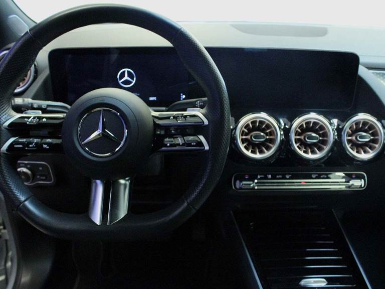 Mercedes EQA300 Progressive 4Matic