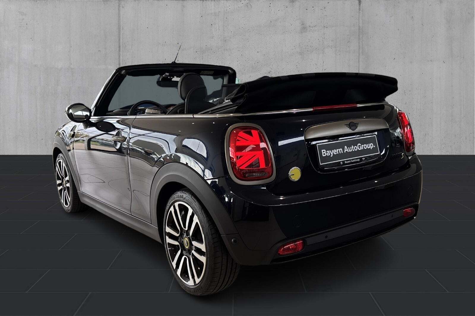 Mini Cooper SE Cabriolet