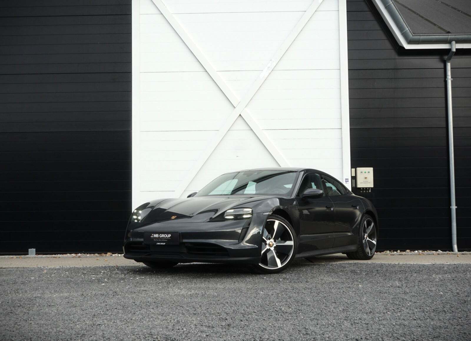 Porsche Taycan Performance+