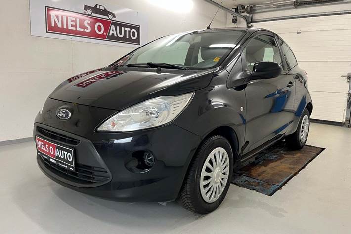 Sort Ford Ka fra 2013 set udefra