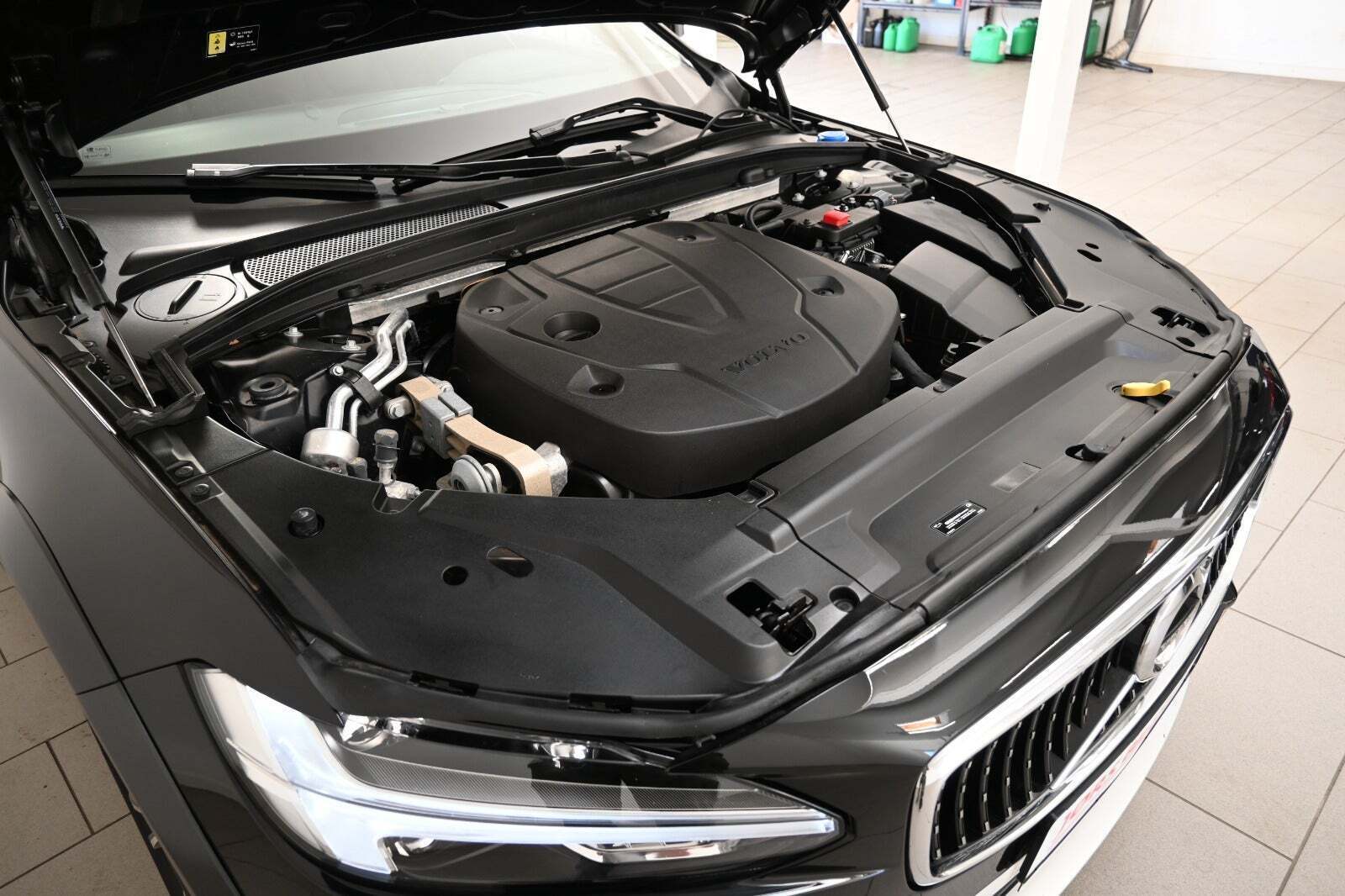 Sort Volvo V90 CC fra 2020