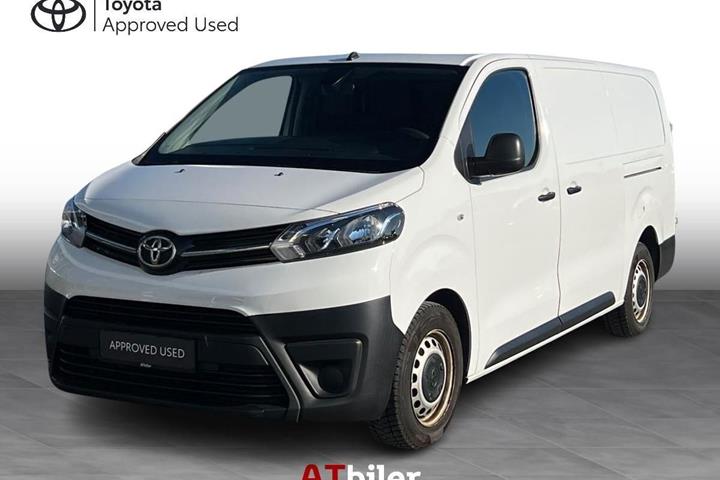 Hvid Toyota ProAce fra 2020 set udefra