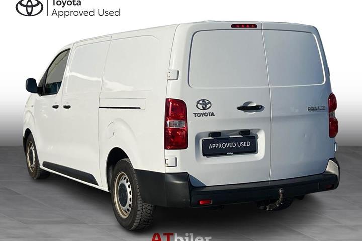 Hvid Toyota ProAce fra 2020