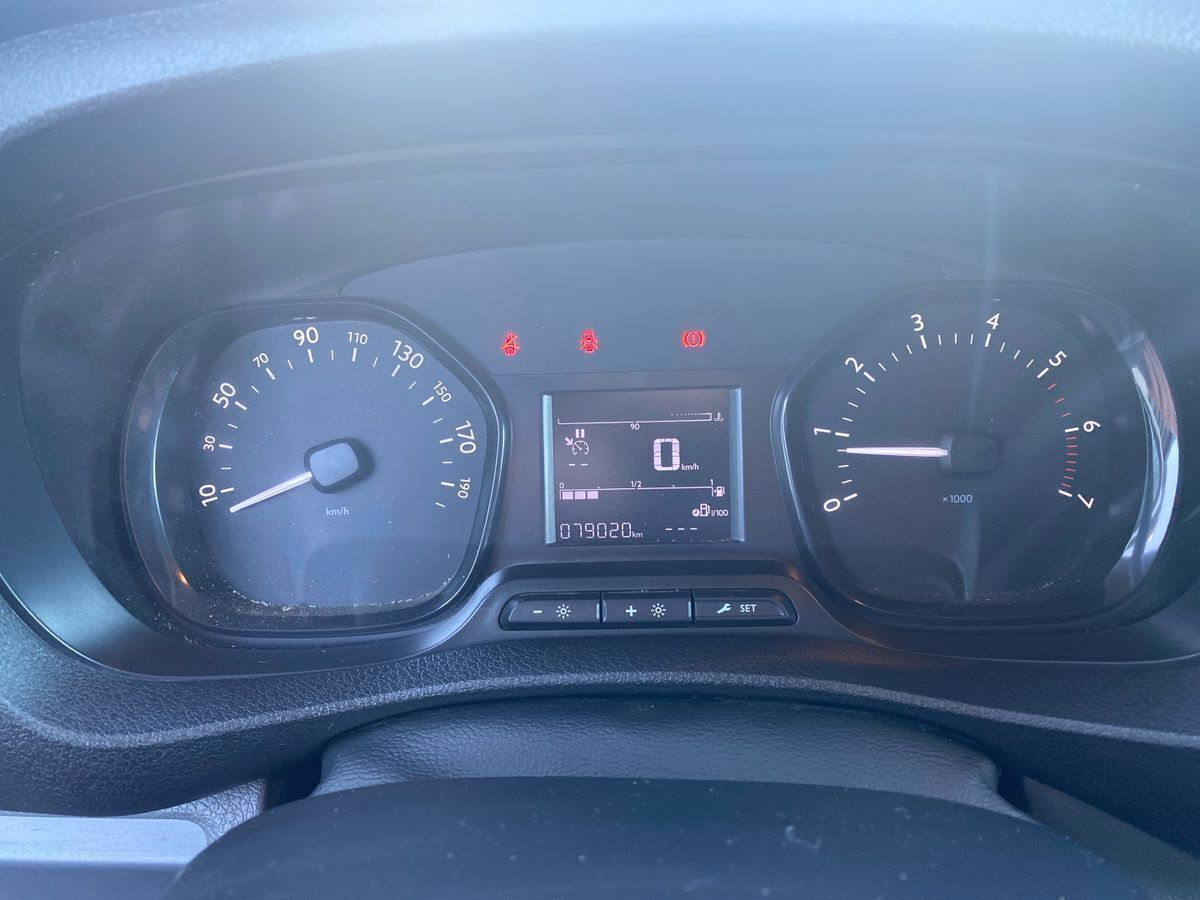 Hvid Toyota ProAce fra 2020