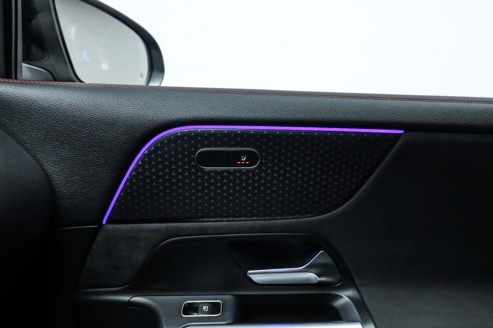 Sort Mercedes EQA250+ fra 2024