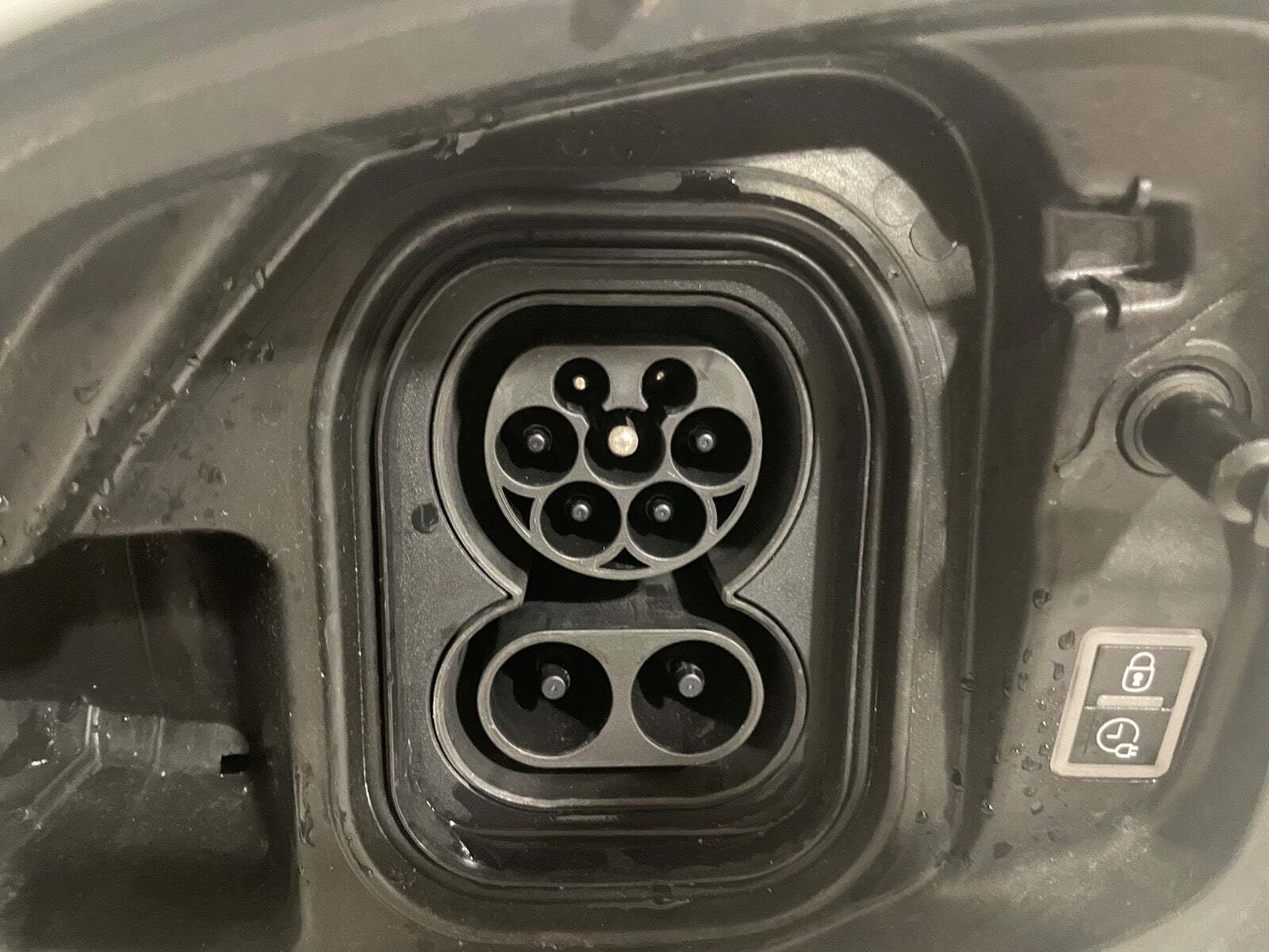 Hvid Fiat Scudo E fra 2022