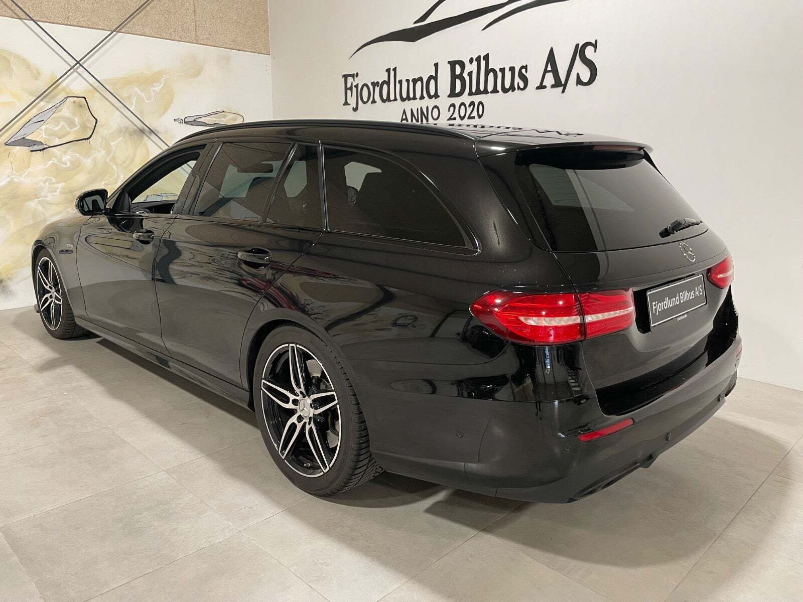 Mercedes E43 3,0 AMG stc. aut. 4Matic