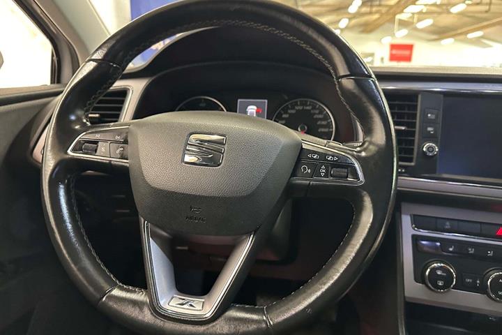 Sølv Seat Leon fra 2017
