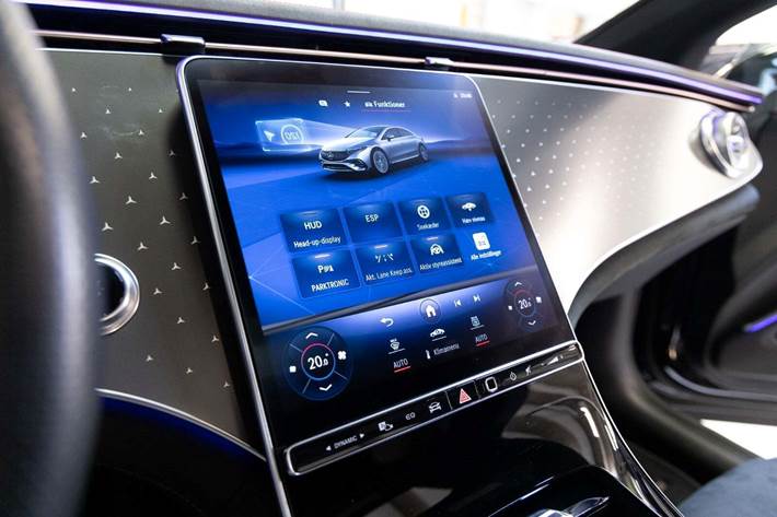 Sort Mercedes EQS450+ fra 2022