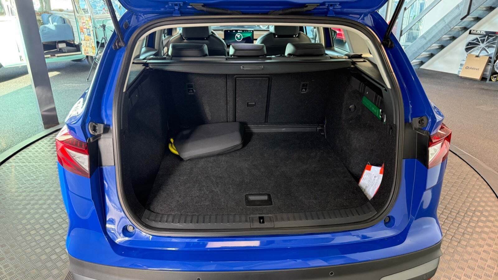 Blå Skoda Enyaq fra 2023