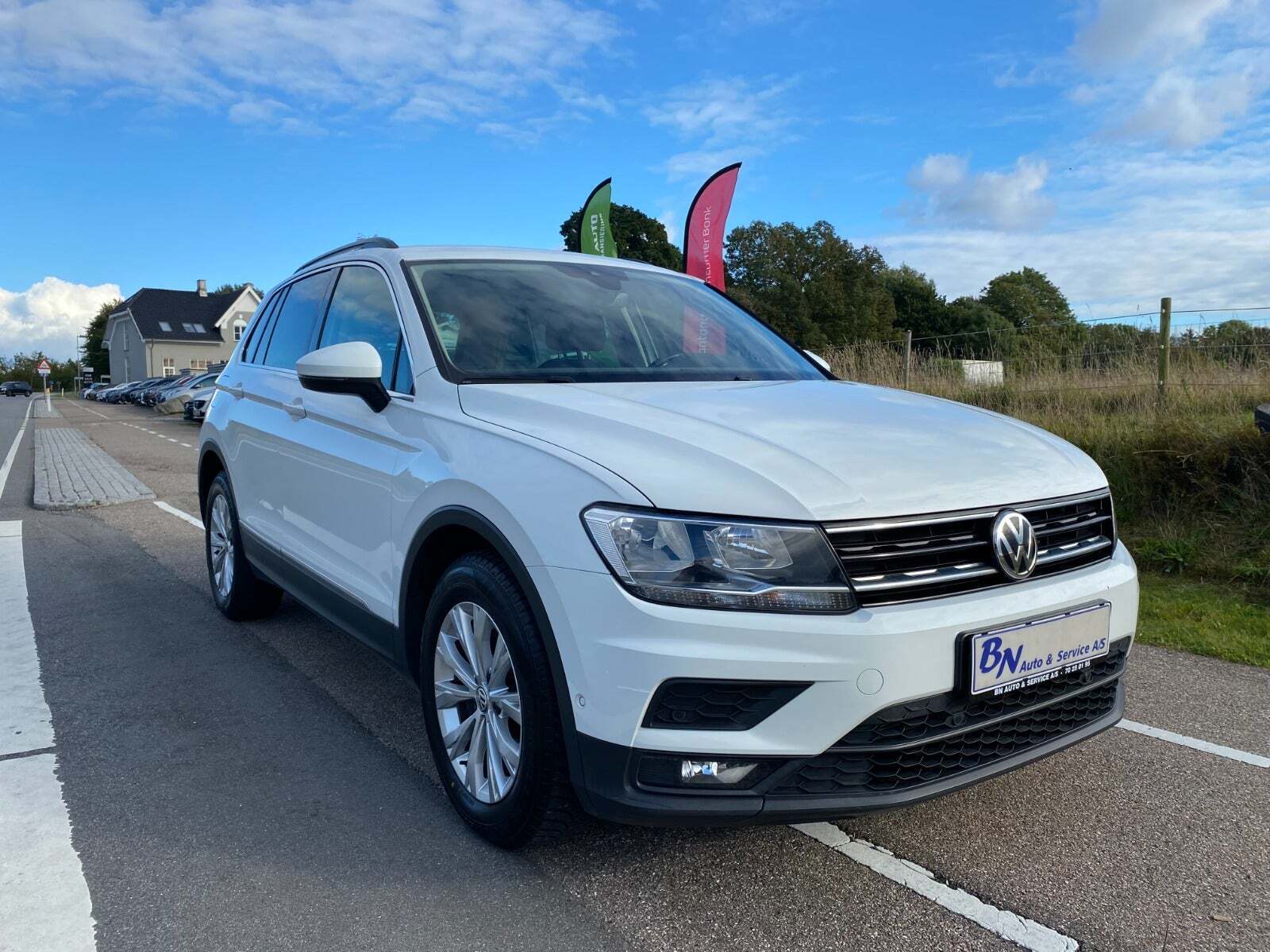 Hvid VW Tiguan fra 2018