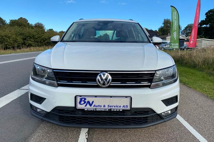 Hvid VW Tiguan fra 2018