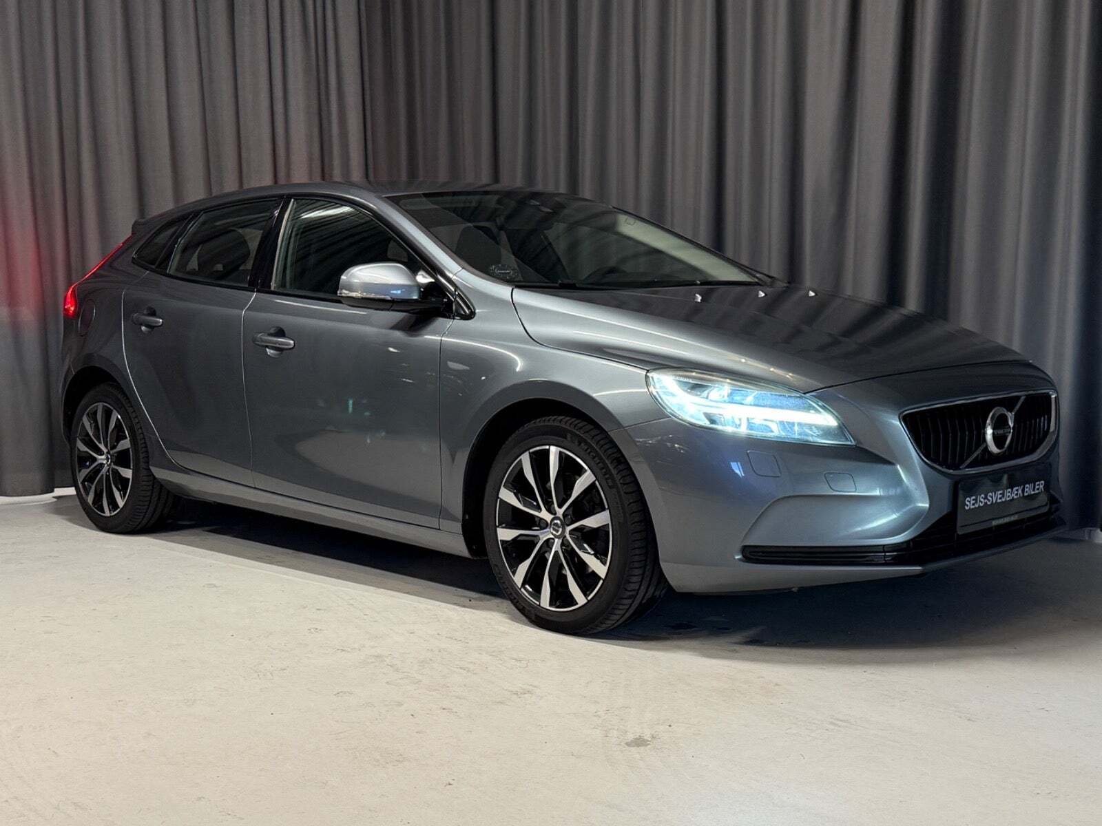 Volvo V40 2,0 D3 150 Momentum