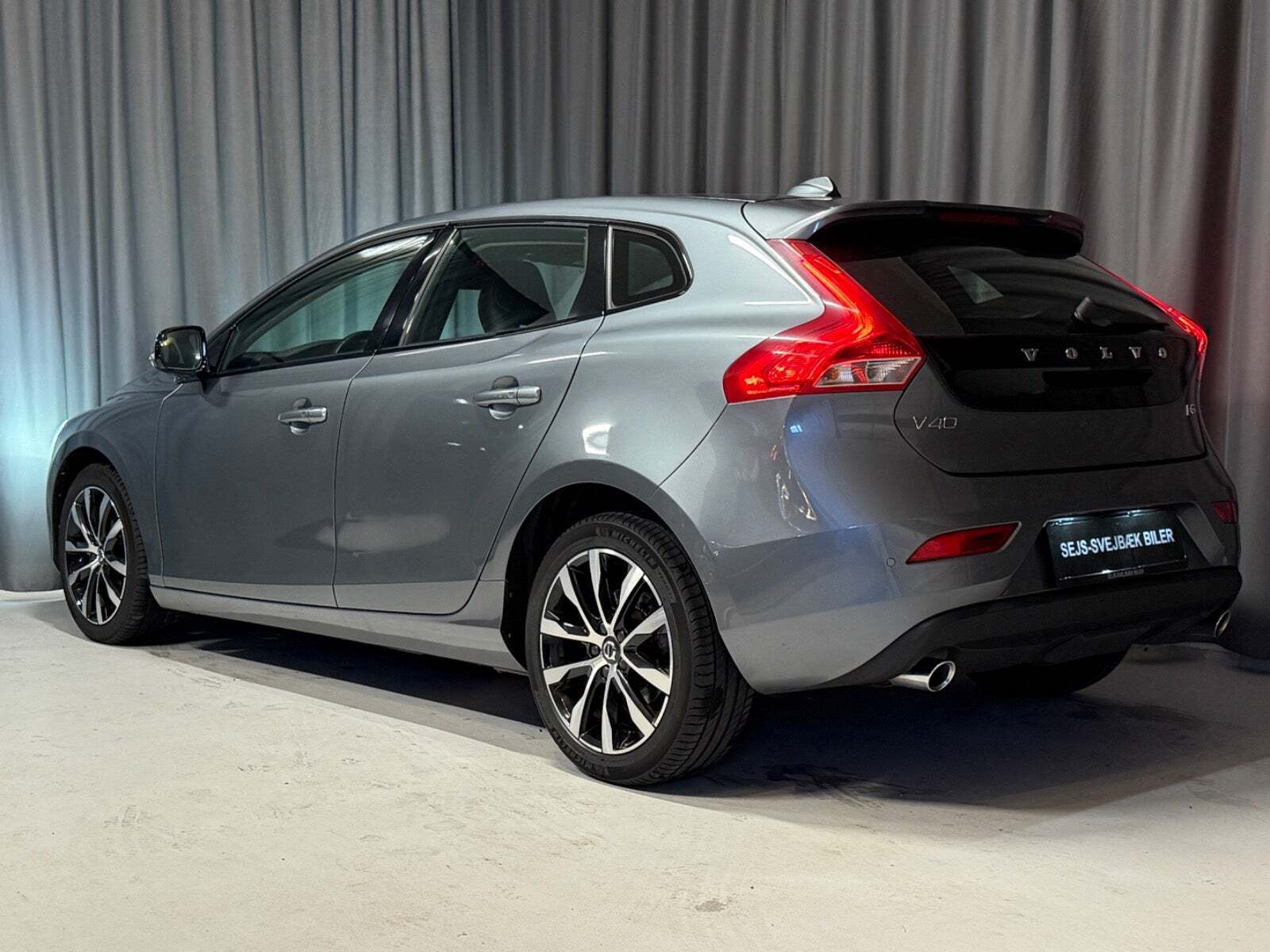 Volvo V40 2,0 D3 150 Momentum