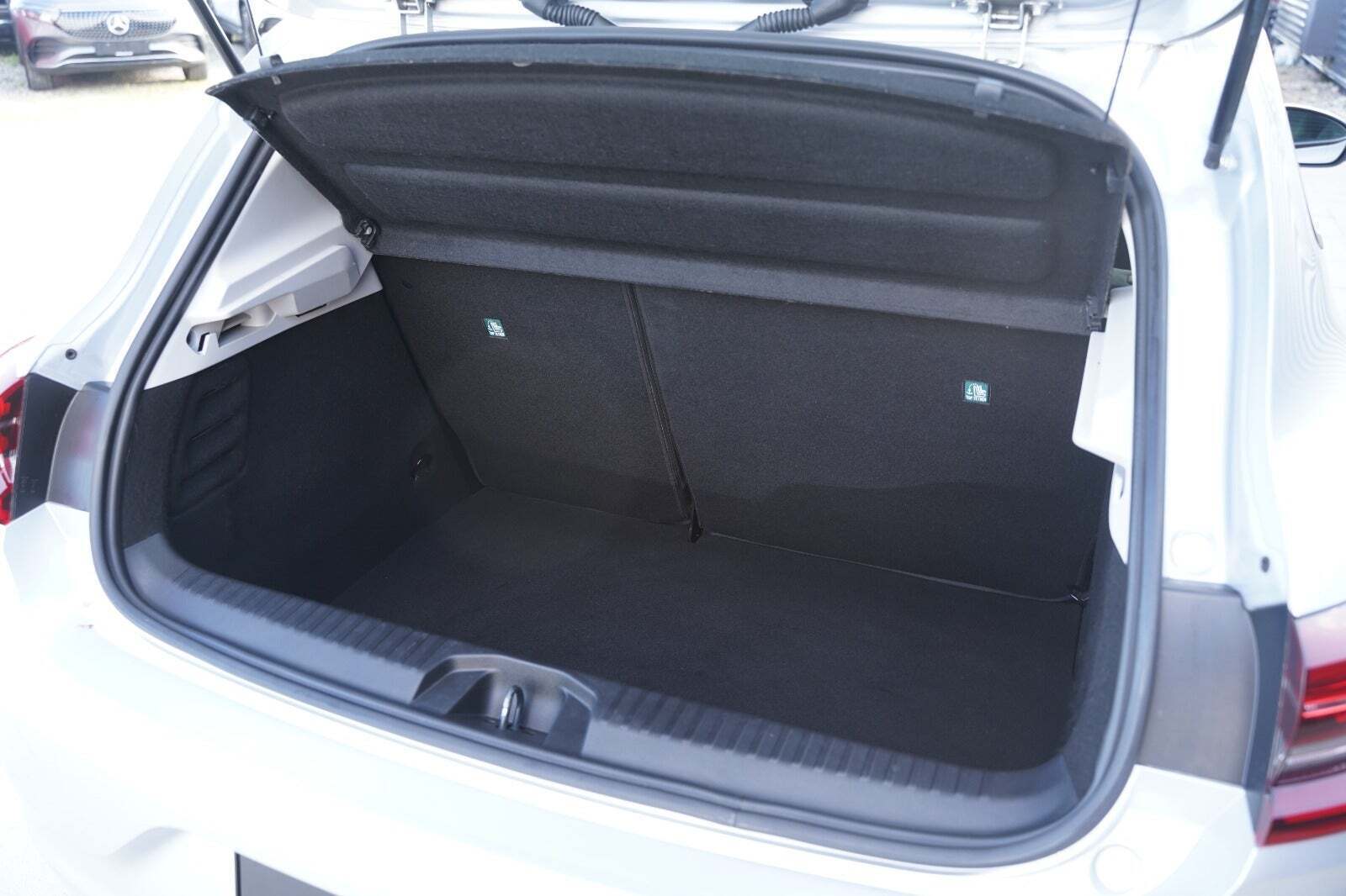 Sølv Renault Clio V fra 2021