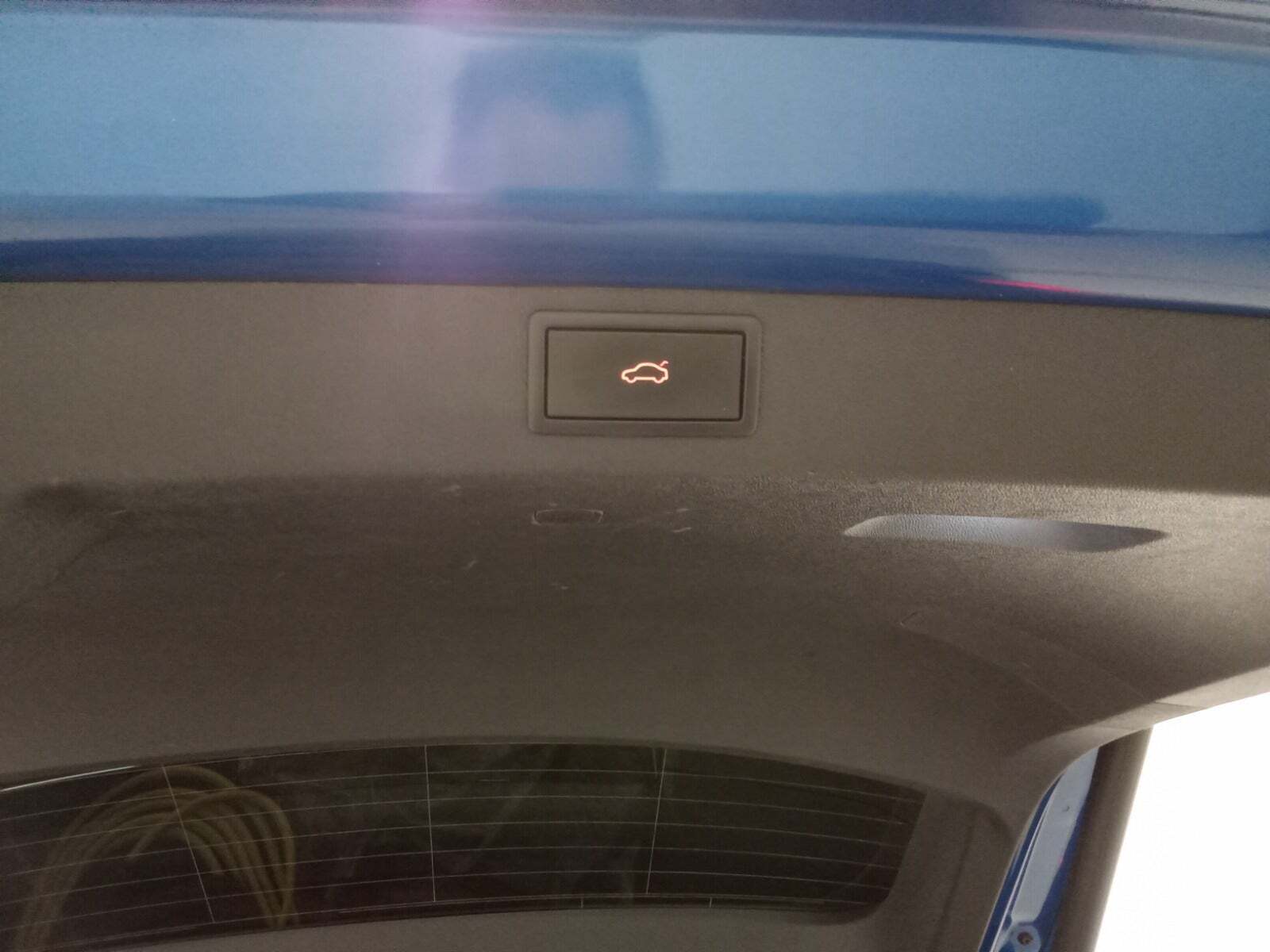 Blå Skoda Enyaq fra 2022