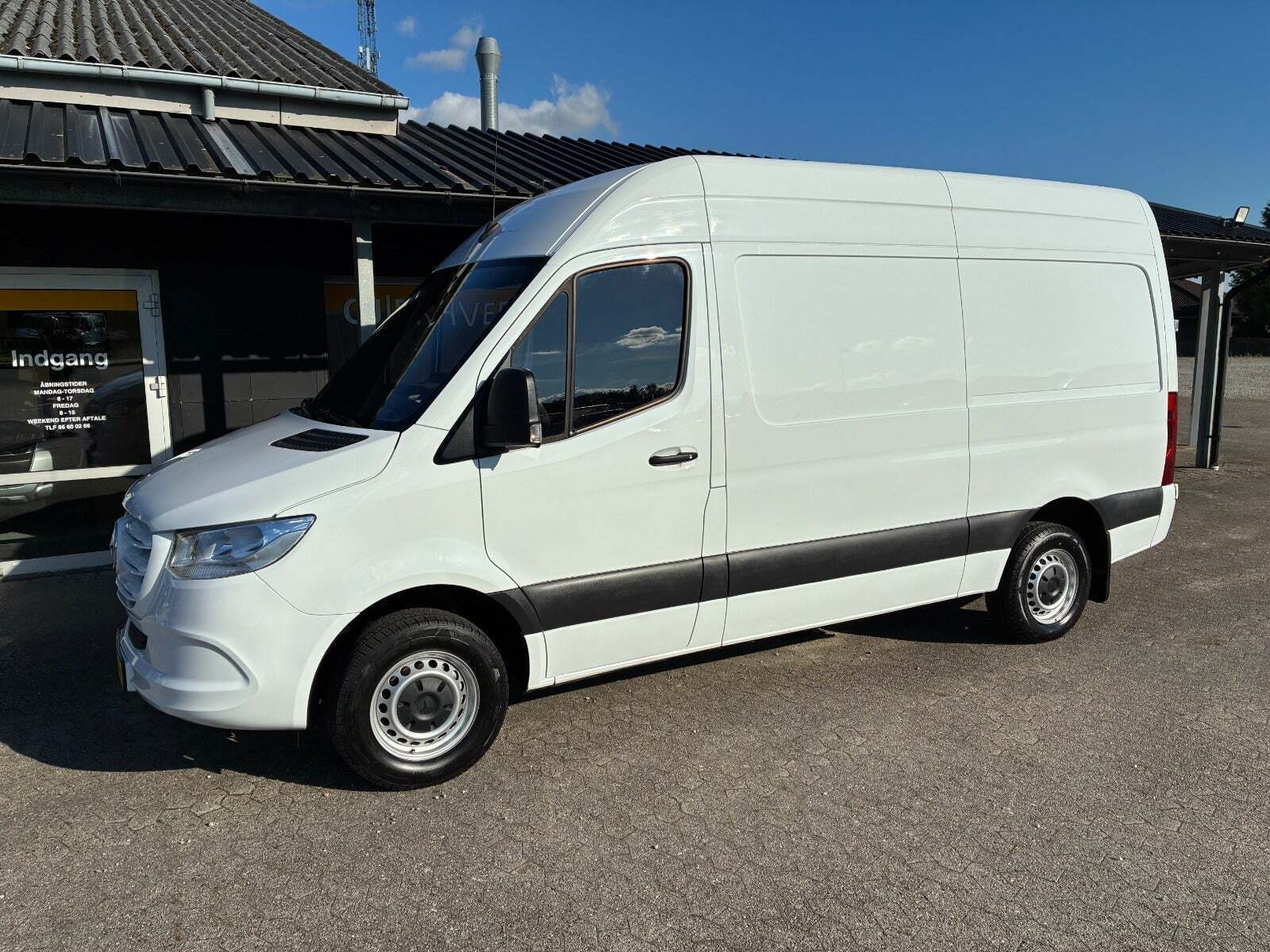 Mercedes Sprinter 317 2,0 CDi A2 Kassevogn aut. RWD