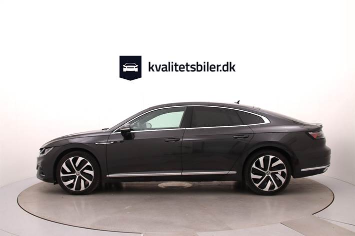 Grå VW Arteon fra 2021