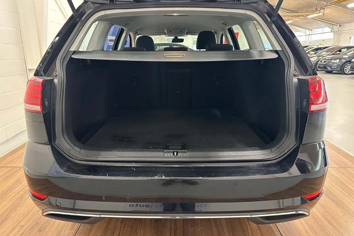 Sort VW Golf VII fra 2018