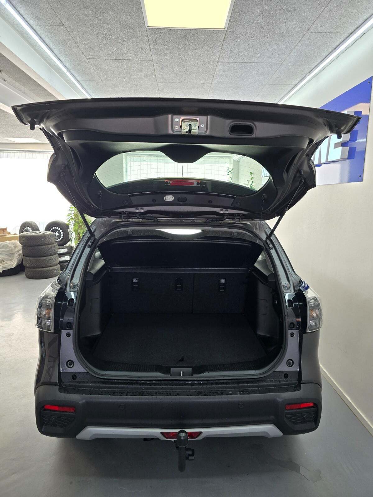 Grå Suzuki S-Cross fra 2022