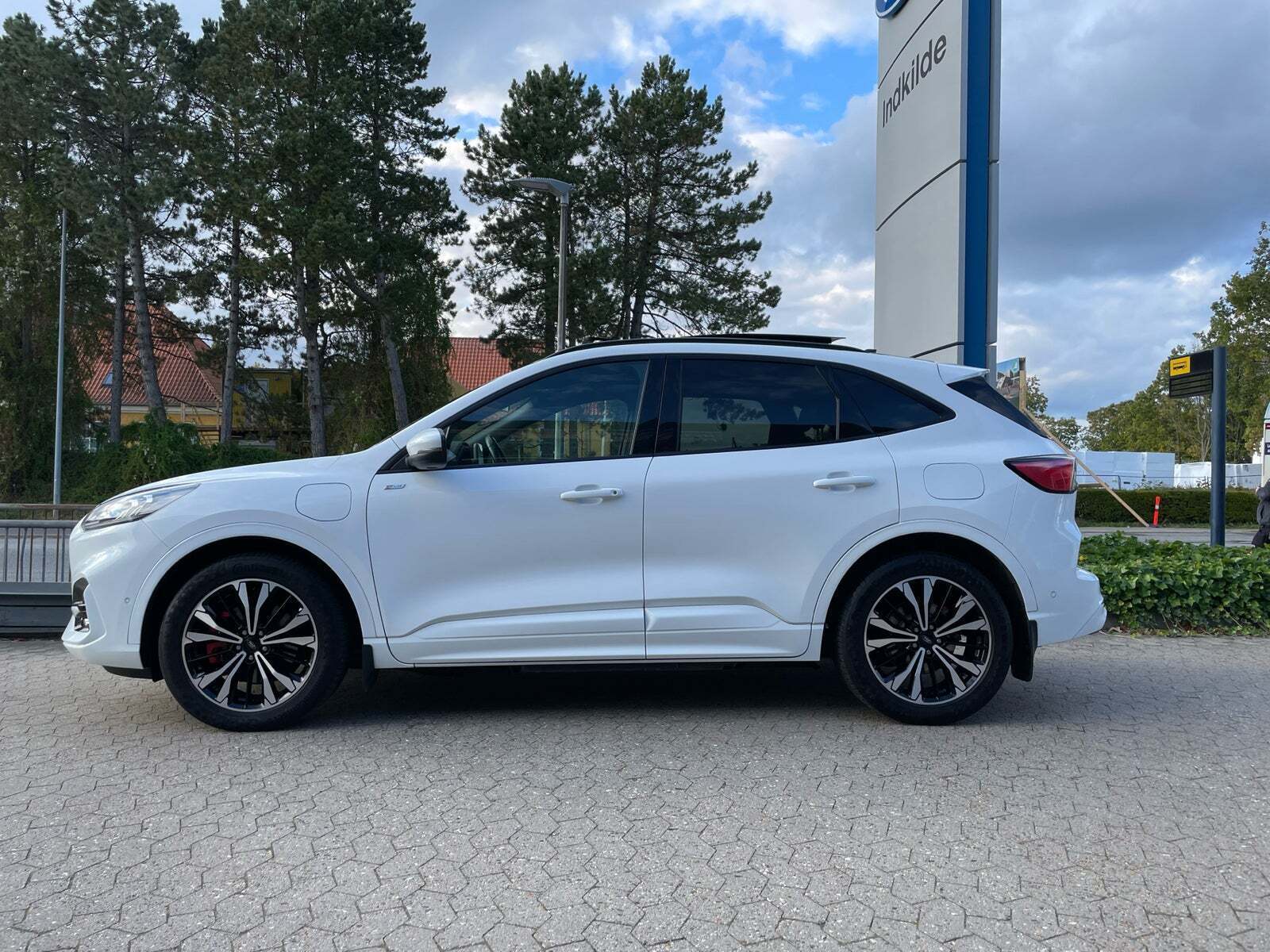 Ford Kuga 2,5 PHEV ST-Line X CVT