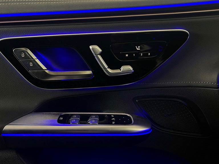 Mercedes EQE300 Avantgarde