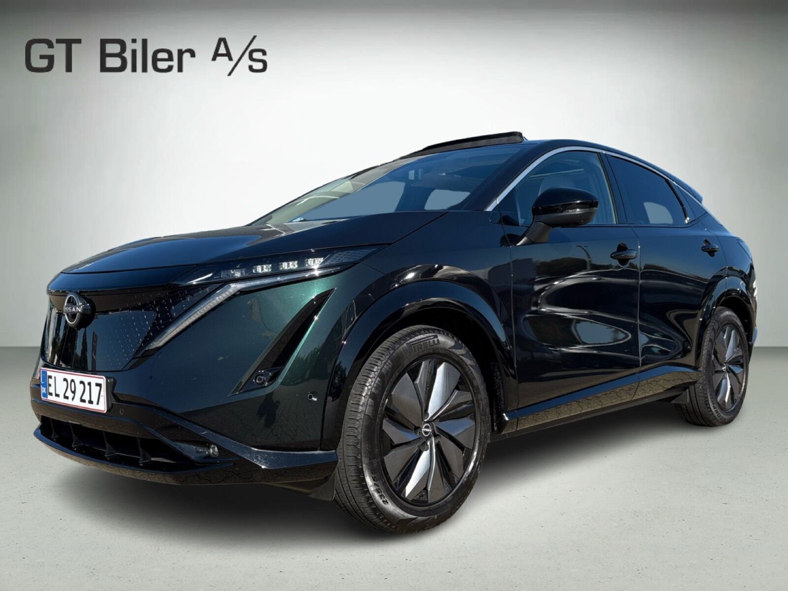 Grøn Nissan Ariya fra 2023 set udefra