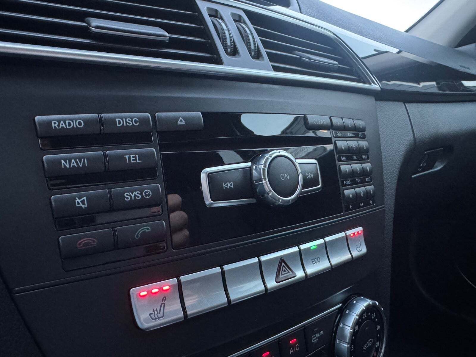 Sort Mercedes C220 fra 2011