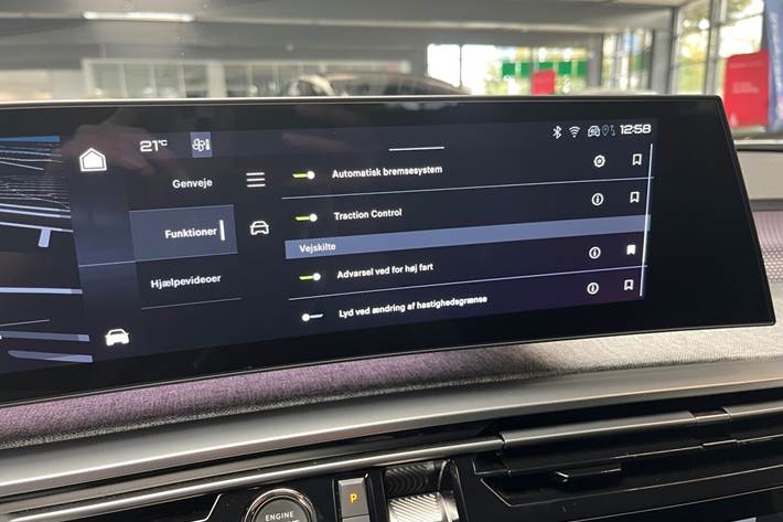 Hvid Peugeot e-3008 fra 2024