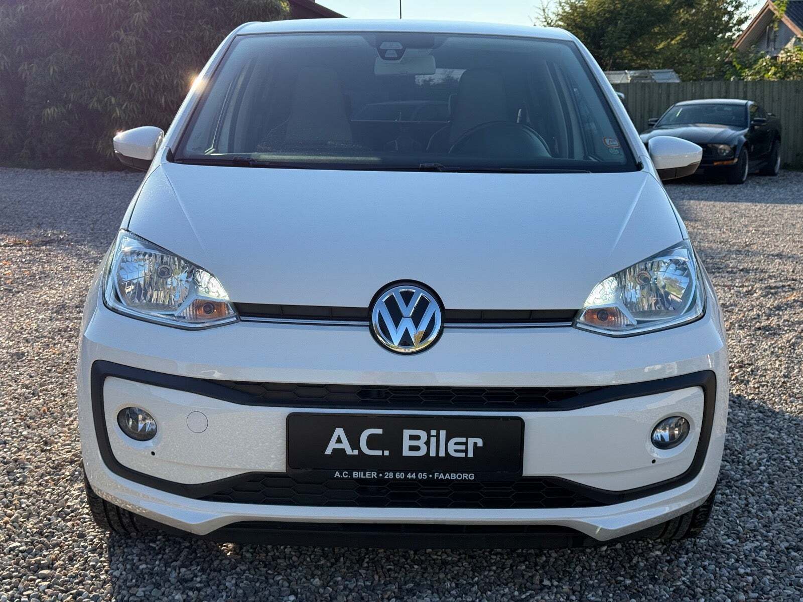 Hvid VW UP! fra 2018