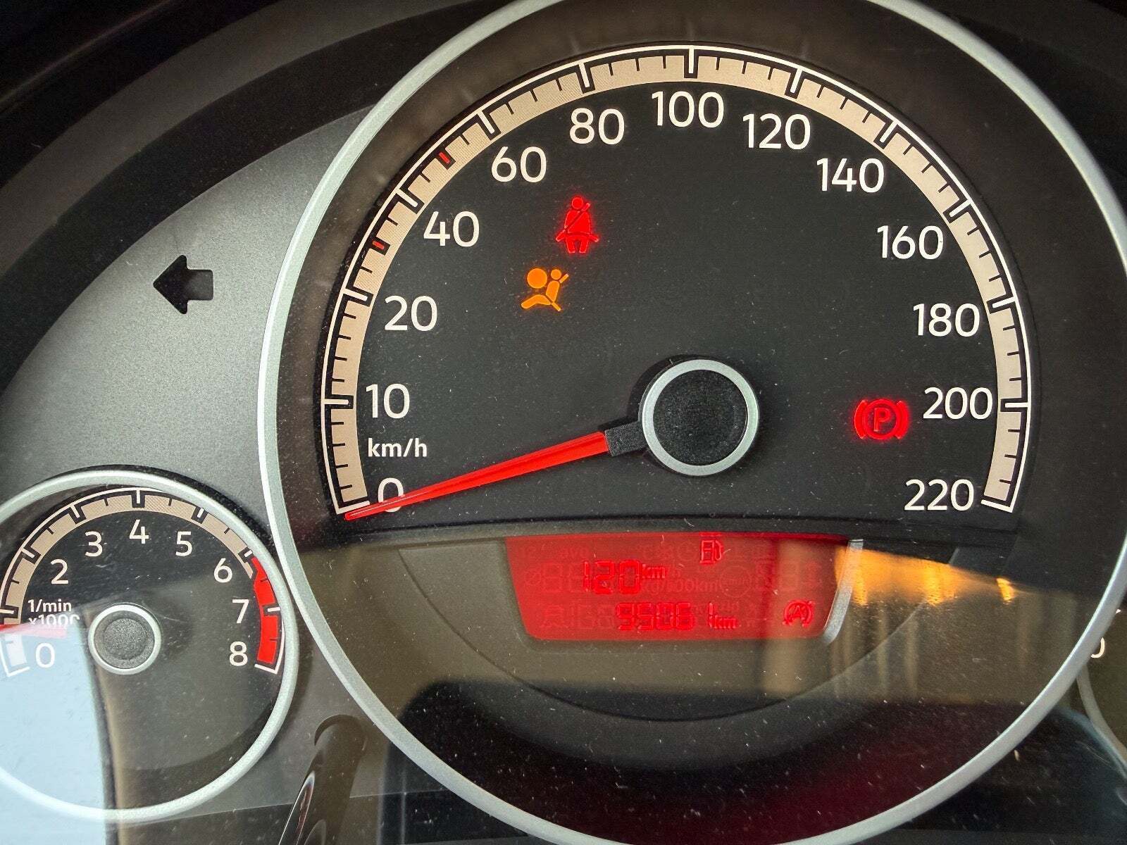 Hvid VW UP! fra 2018