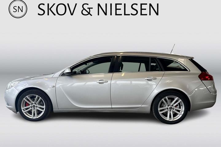 Sølv Opel Insignia fra 2010