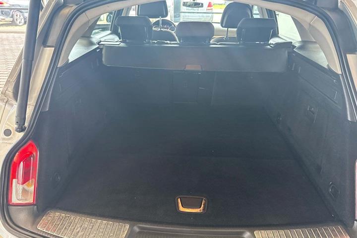 Sølv Opel Insignia fra 2010