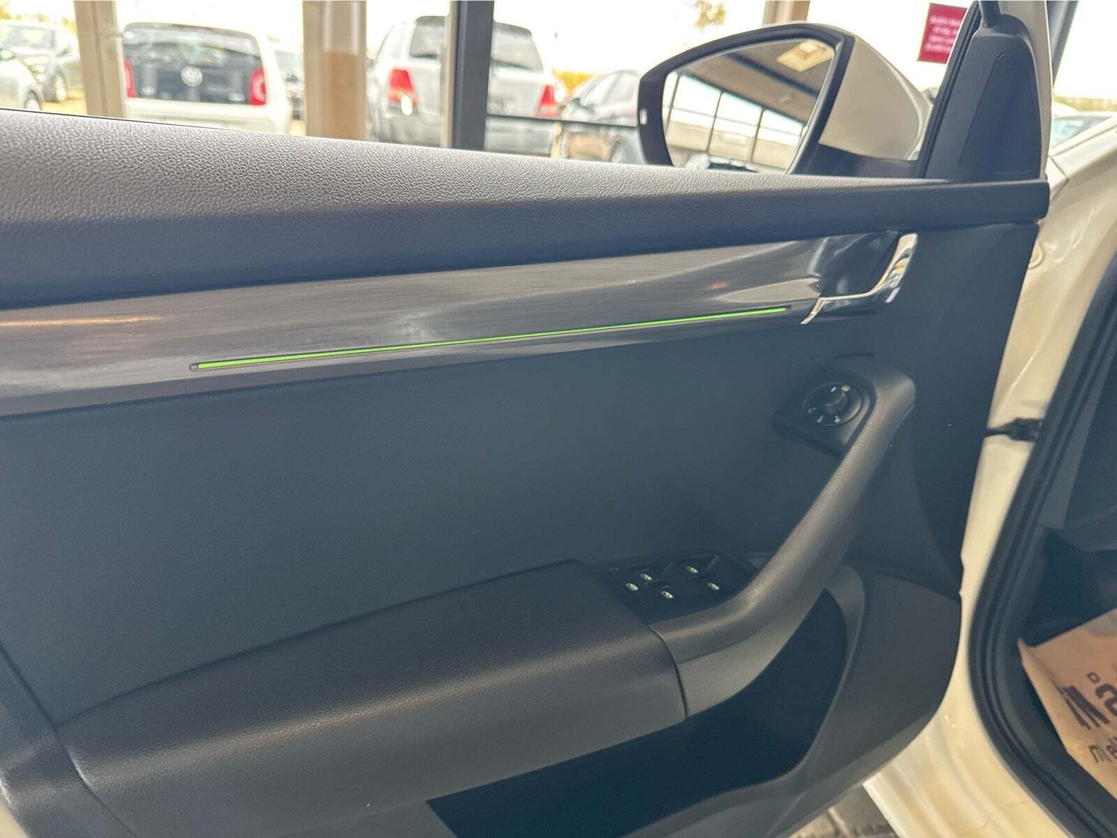 Hvid Skoda Octavia fra 2018