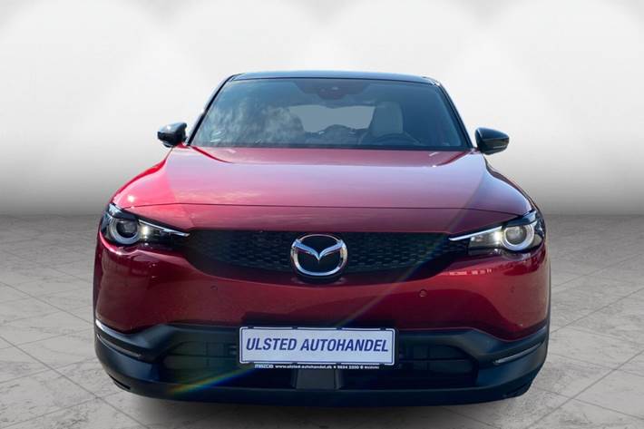 Rød Mazda MX-30 fra 2025