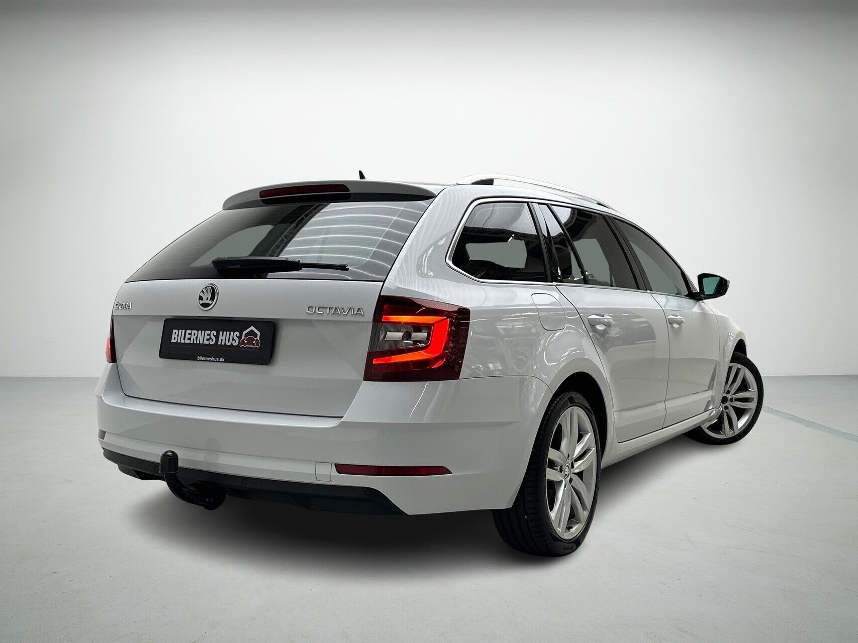 Skoda Octavia 2,0 Combi TDI Business Line + Dynamic DSG 150HK Stc 7g Aut.