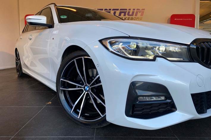 Hvid BMW 320d fra 2020