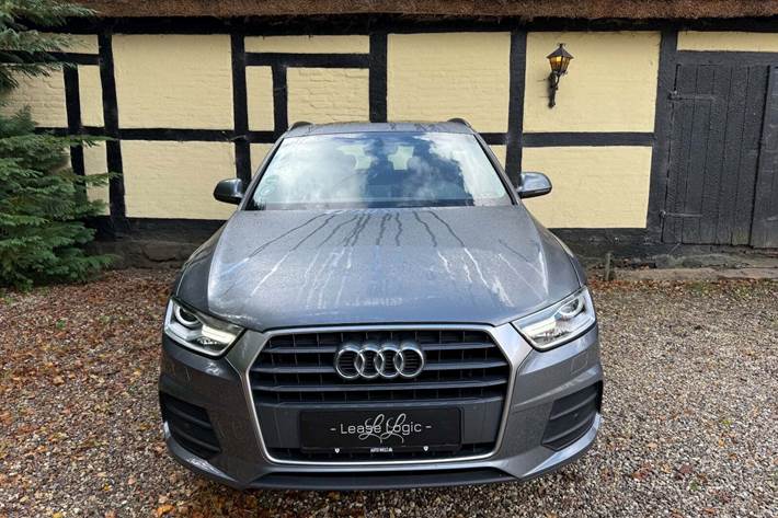 Sølv Audi Q3 fra 2018