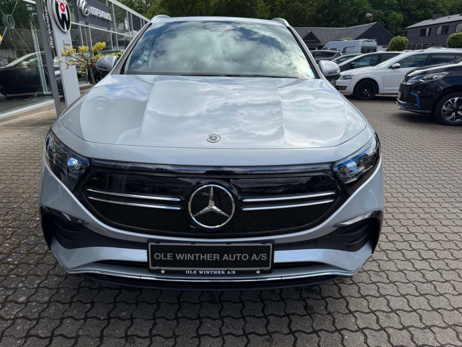 Grå Mercedes EQA350 fra 2024