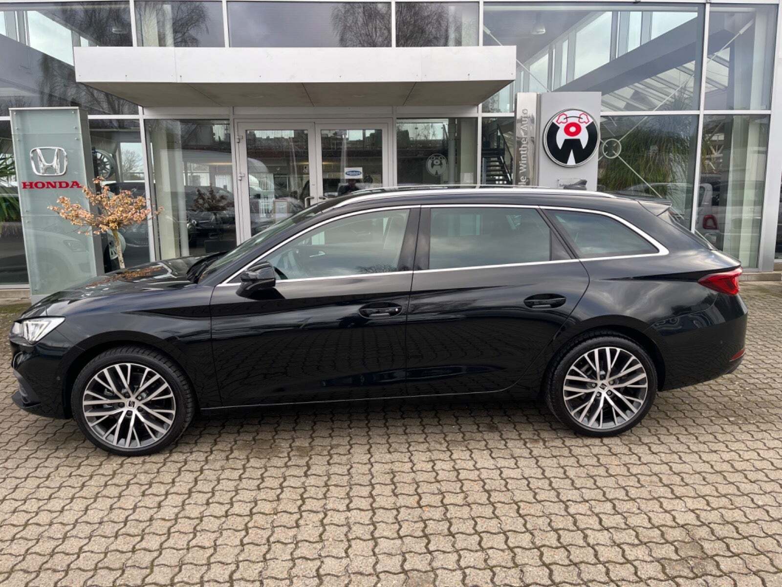 Seat Leon 2,0 TDi 150 Xcellence Sportstourer DSG