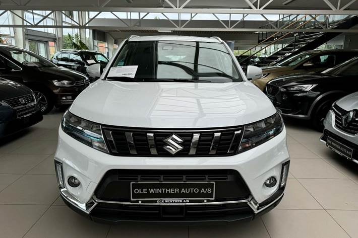 Hvid Suzuki Vitara fra 2023
