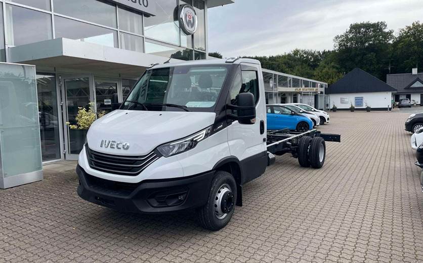 Iveco Daily 3,0 70C21H 4350mm Chassis AG8